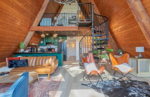 Guntersville Cabin | Sept 21-30 Open! Book Fam A-Frame! Walk to Lake!
