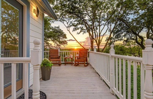 Marble Falls House | Sept Savings! Austin Suite, Downtown Marble Falls