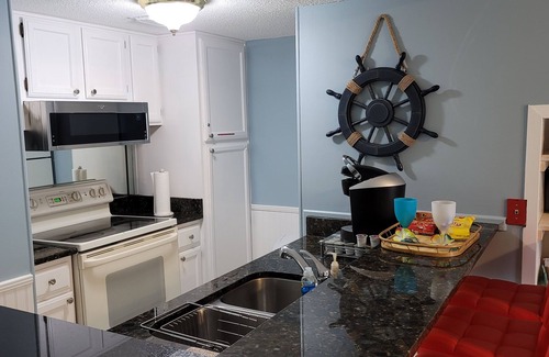Orange Beach Condo | September 15% for 7 days+ on the beach Orange Beach - Condo 1 Bed 2 Bath n