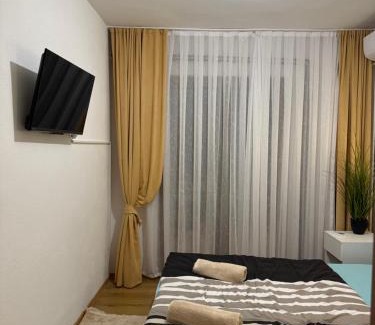 Pejë House | Serana Stays