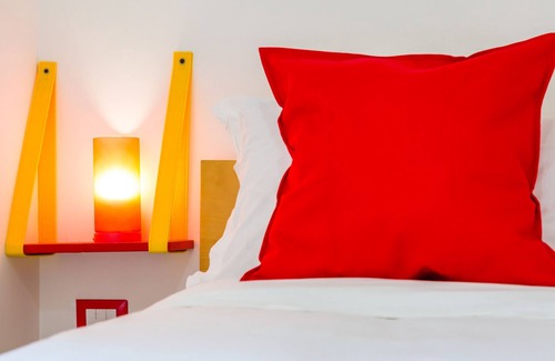 Pozzuoli Bed & Breakfast | Serapide's Temple Room by Wonderful Italy