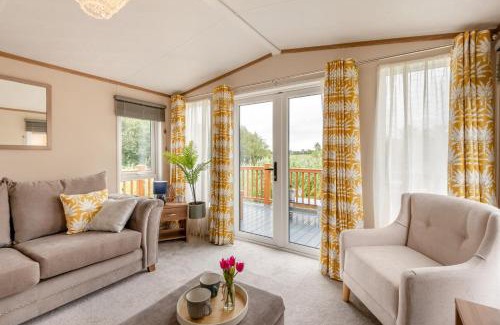 Welney House | Serena Lodge