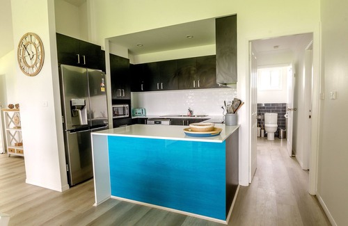 Lake Macquarie City Council House | Serendipity Lake House - on the water's edge