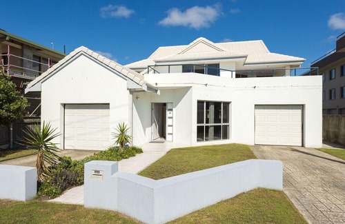 North Creek House | Serendipity - Large Family Home - Large Home for the Extended Family With Wifi