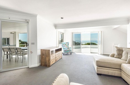 North Creek House | Serendipity - Large Family Home - Large Home for the Extended Family With Wifi
