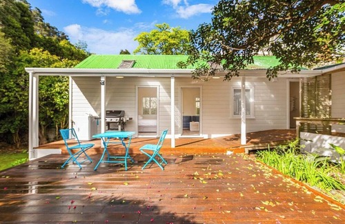 Mount Eden House | Serene 2BR Home w Grill & Yard by Zodiak Stays