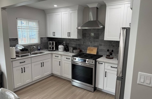 Queens House | Serene 3-bedroom house with AC in Queens located in a quiet neighborhood