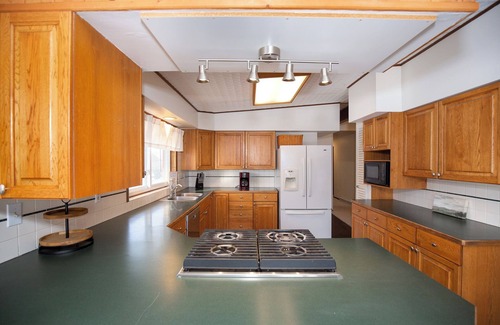 Bozeman House | Serene and Private 4-bedroom house on gated 1 Acre Lot. PETS OK!