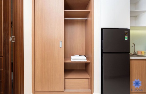 Tan Binh Apartment | Serene apartment with AC in vibrant HCM, Near TSN Airport 1.3km, Kitchen, Washer