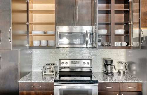 Barton Heights Apartment | Serene Barton Springs 1BR w/ W/D, Gym & Pool, nr Town Lake, by Blueground