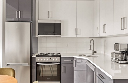 Carroll Gardens Apartment | Serene Carroll Gardens 3BR w/W/D, near Carroll Park, by Blueground