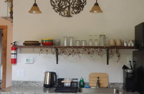 Hyde Park Apartment | Serene country cabins 6 in the heart of Vermont