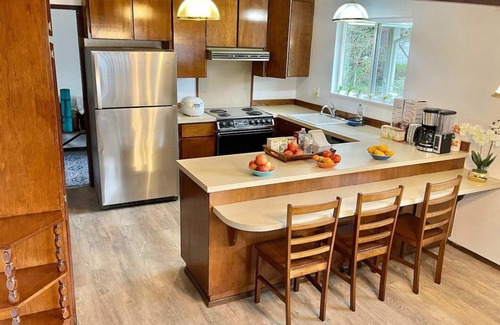 Lake Forest Park House | Serene & Cozy Home in Lake Forest Park
