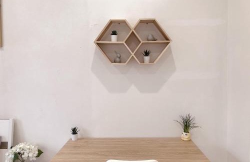 Kingsford House | Serene Double Studio - Mins to Station & UNSW
