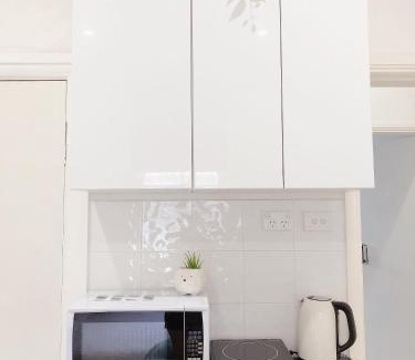 Kingsford House | Serene Double Studio - Mins to Station & UNSW