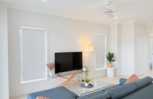 Rochedale Villa | Serene Escape 4BR 25Bath Retreat in Rochedale