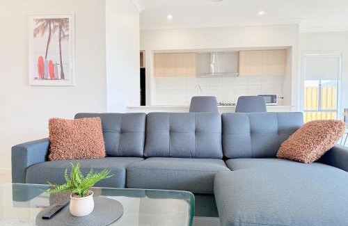 Rochedale Villa | Serene Escape 4BR 25Bath Retreat in Rochedale
