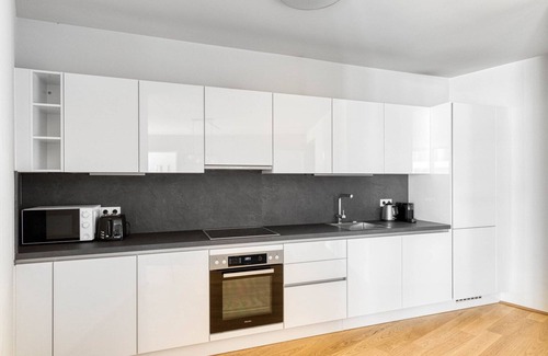 Favoriten Apartment | Serene Favoriten 2BR w/Gym, Lounge & Elevator, nr Metro, by Blueground