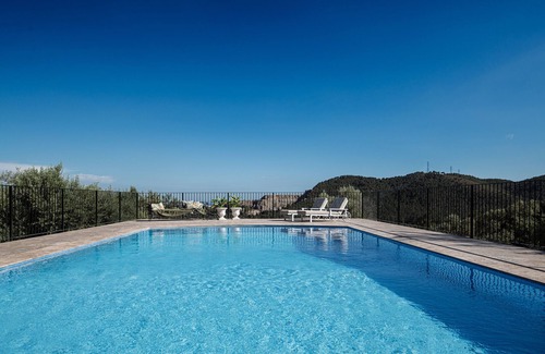 Establiments Villa | Serene Heights: Exquisite, Secluded Mountain Villa With Panoramic Views of Palma