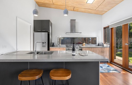 Anglesea House | Serene Noble I Pet Friendly