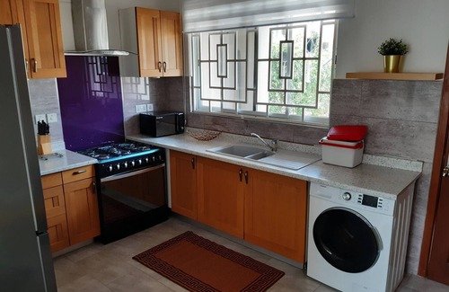 Santeo House | Serene Oasis in East Legon Hills - Chic 2 Bedroom Retreat