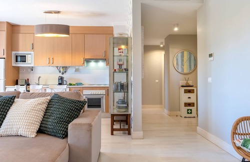 Praia da Rocha Apartment | Serene Ocean 1 BDR Apartment W/Patio by LovelyStay