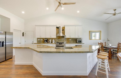 Pahrump House | Serene Pahrump Cottage with Mountain Views!