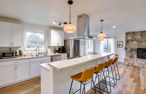 Palmer House | Serene Palmer Home: Walk to Downtown & Riverfront!