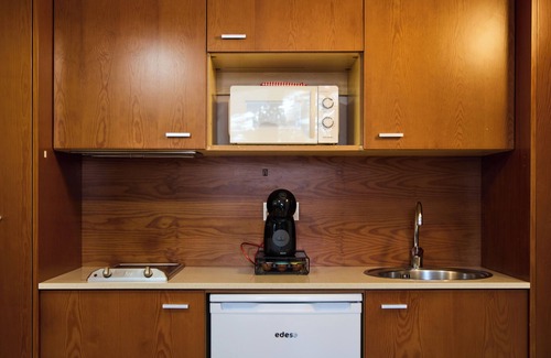 El Tarter Apartment | Serene Retreat I Parking, Desk & Ski