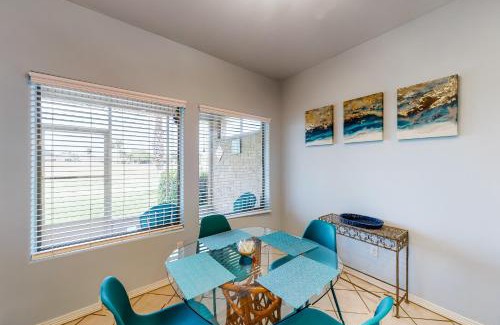 Laguna Vista Apartment | Serene Sanctuary