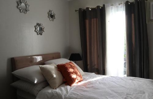 Tagaytay Apartment | Serene Suites Staycation at Pine Suites Tagaytay
