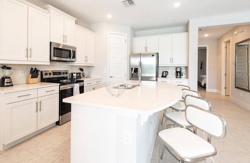 Florida Central Atlantic Coast House | Serene Vibrant Villa with Games Room at Encore