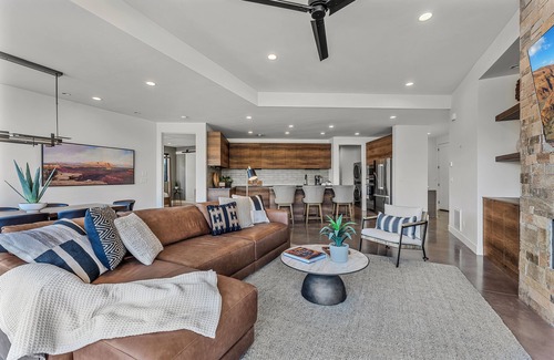 Ivins House | Serene Views: Luxurious 3 bedroom home, Community Pool, Stunning Views!
