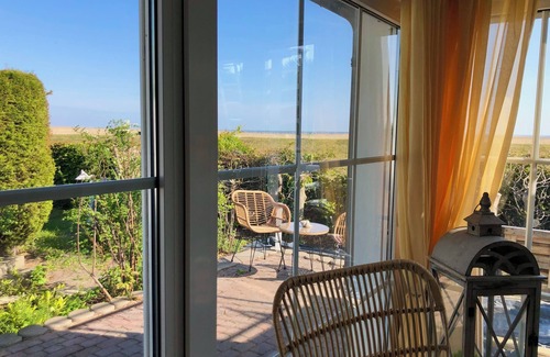 Monkebude House | Serene waterview Retreat 2 bedrooms in Mönkebude, Germany