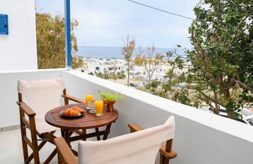 Kamari Apartment | Serenite Santorini Getaway offering 2 Bedrooms and Stunning Sea Views