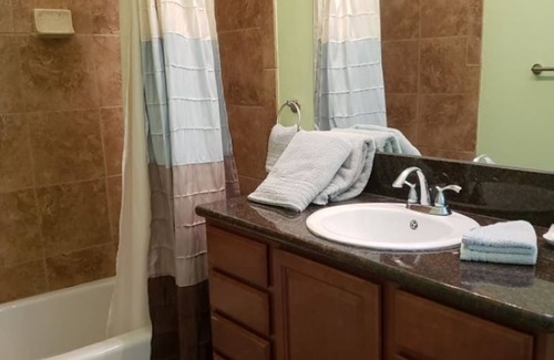 Valley Center Apartment | Serenity Apt with Majestic Views: 2Rms, Sleeps 2-3. Pets ok! Large patio BBQ