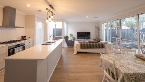 Busselton House | Serenity by the Sea