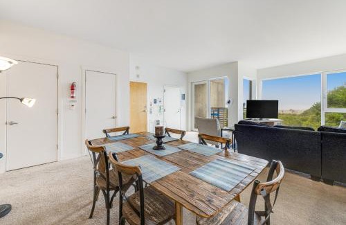 Rockaway Beach Apartment | Serenity by the Sea