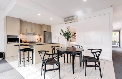 Kent Town Apartment | Serenity - Close to the City and The Parade