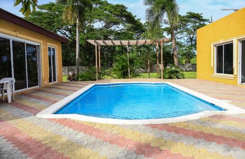 Runaway Bay Apartment | Serenity Escape Apt 3