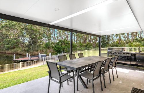 Sussex Inlet House | Serenity Escape - Belle Escapes Jervis Bay