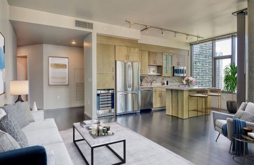 Belltown Condo | Serenity in the City: 1BR Condo at Via 6