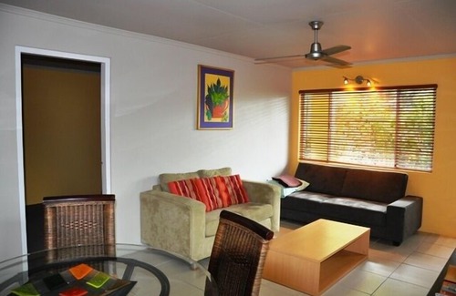 Picnic Bay Apartment | Serenity on Magnetic Unit 4