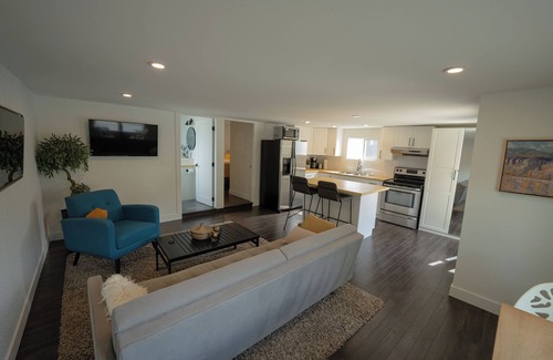Okanagan-Similkameen House | Serenity: Rockcliffe Getaway
