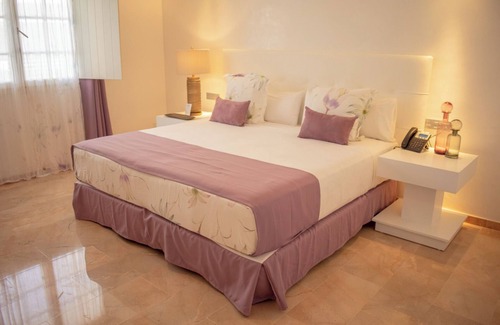 Bavaro Hotel | SERENITY STUDIOS playa LOS CORALES