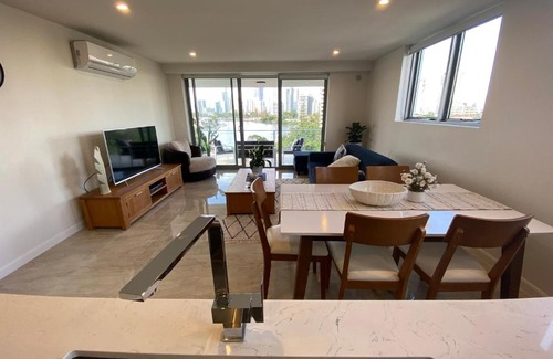 Surfers Paradise Apartment | Serenity Surfers Paradise