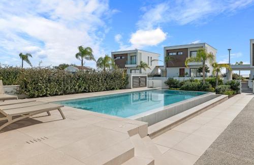 Softades Villa | Serenity Waves Villa 11