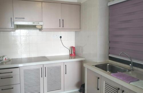 Batu Ferringhi Apartment | Seri Sayang 2 Bedrooms Seaview Resort
