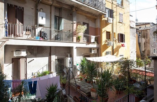 Repubblica Apartment | Serpenti @Locappart - Authentic and hype district