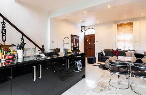 Dublin House | Serres’ Home